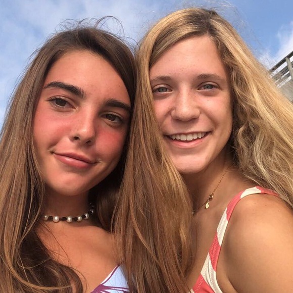 Meet your Posher, Lizzie - Picture 1 of 1